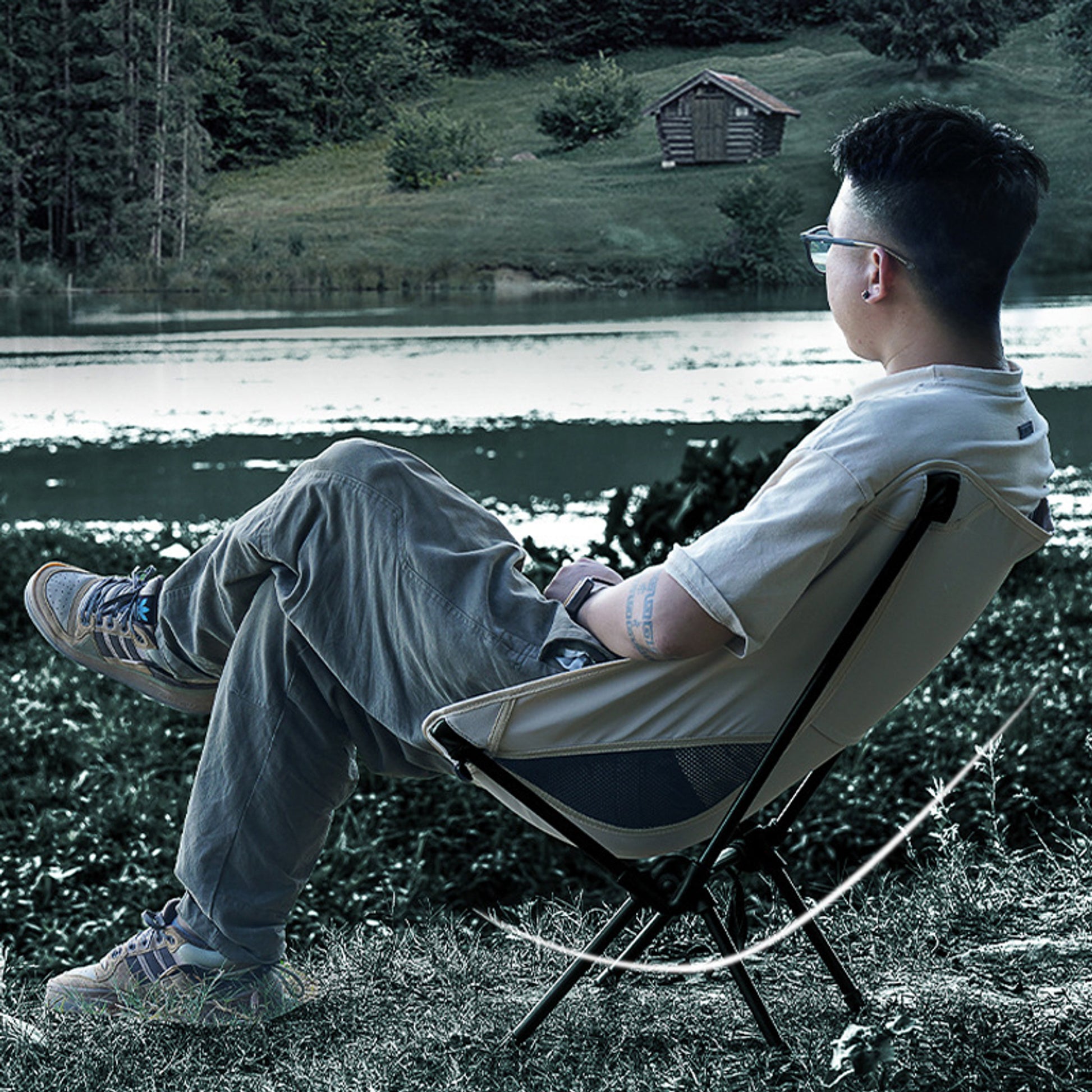 BLACKPONGO GlowNest Folding Moon Camping Chair - feature detail