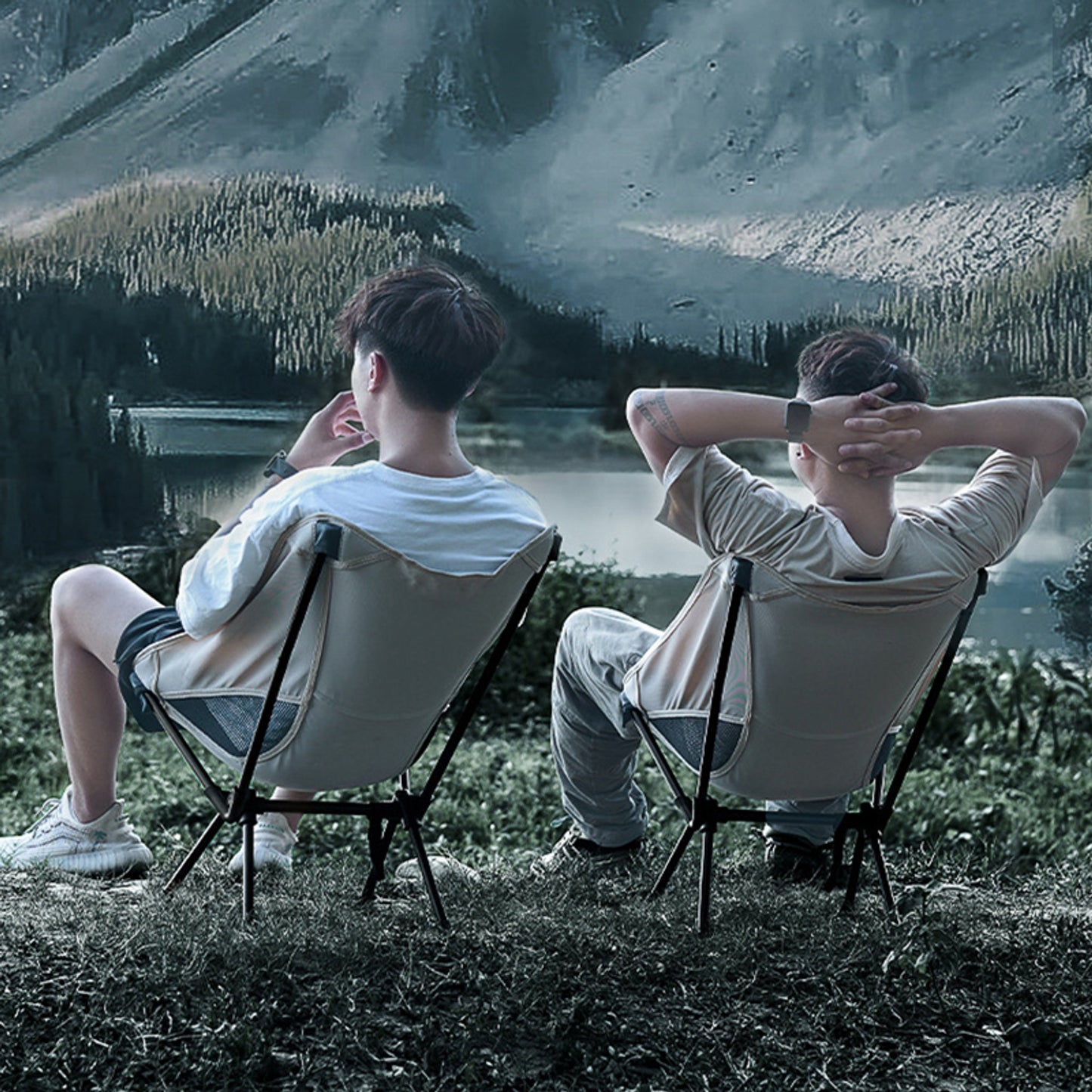 BLACKPONGO GlowNest Folding Moon Camping Chair - feature detail
